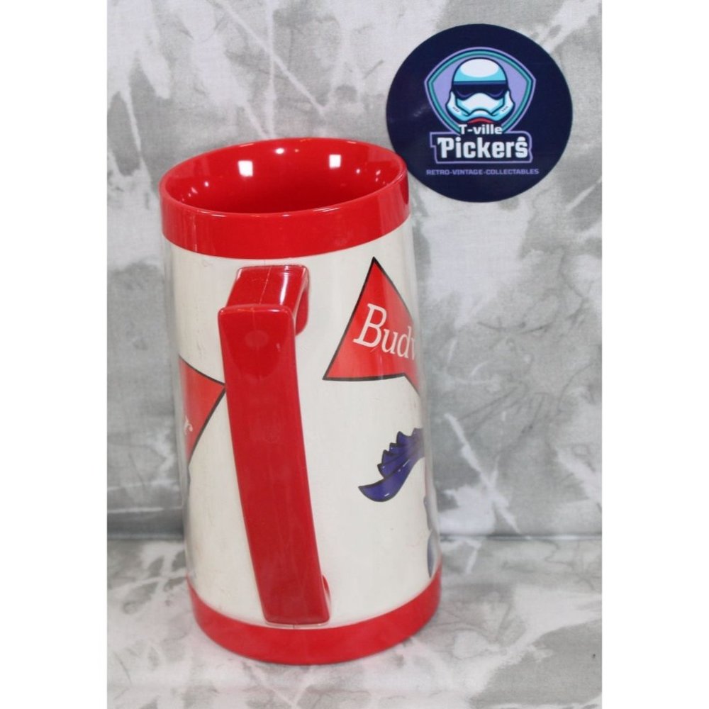 Vintage 70s USA Made Thermo-Serv Budweiser Bud Man Carrying Budweiser Beer Mug S - Picture 4 of 5